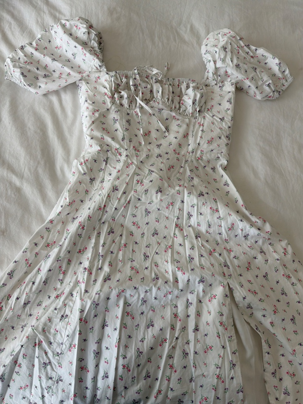 HOUSE OF CB Tallulah Floral Puff Sleeve Midi Dress - Picture 2 of 6